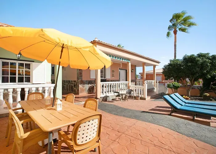 Eveas - With Pool In Tenerife